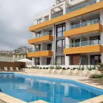 Gliko Seaside ביאלה